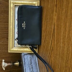 Coach Wristket Black Leather